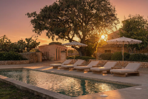 GPLLU1001 Sunset pool