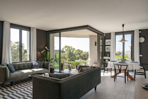 Living room with Cathedral and park views, apartment in Santa Catalina, Palma