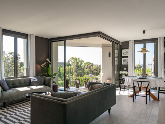 Living room with Cathedral and park views, apartment in Santa Catalina, Palma